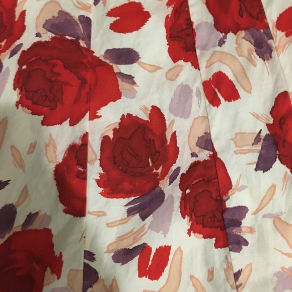 Apt. 9 Stretch Rose Floral Skirr - Picture 3 of 5